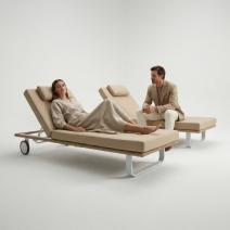  Шезлонг КОСТА С на колесах, каркас белый, матрас бежевый (с подушкой), фото 3 