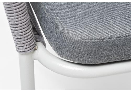  "Марсель" стул плетеный из роупа, каркас алюминий белый шагрень, роуп серый круглый, ткань серая, фото 4 