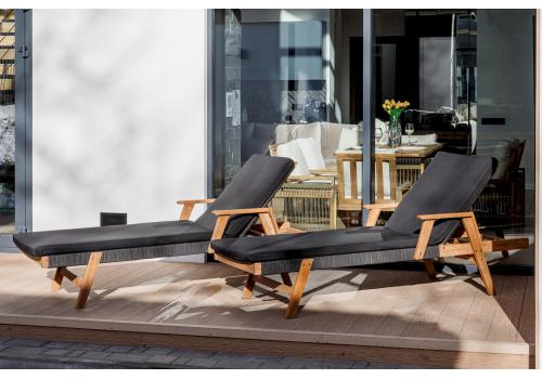  Шезлонг MICHELLE SUNLOUNGE с черной подушкой, фото 1 