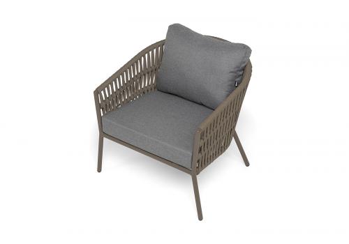  "Комо" кресло плетеное из роупа, каркас алюминий бежево-серый (RAL7006) муар, роуп серо-коричневый 23мм, ткань темно-серая 027, фото 4 