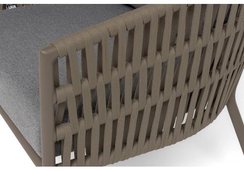  "Комо" кресло плетеное из роупа, каркас алюминий бежево-серый (RAL7006) муар, роуп серо-коричневый 23мм, ткань темно-серая 027, фото 7 