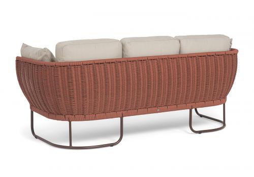  "Фиджи" диван 3-местный плетеный из роупа, каркас алюминий коричневый (RAL8016) муар, роуп красный (8372) круглый tex, ткань Mossle бежевая, фото 5 