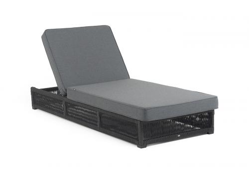  "Ривьера" шезлонг плетеный из роупа, каркас алюминий темно-серый (RAL7024) муар, роуп темно-серый круглый, ткань темно-серая 027, фото 2 