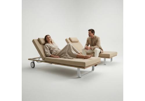  Шезлонг КОСТА С на колесах, каркас белый, матрас бежевый (с подушкой), фото 3 