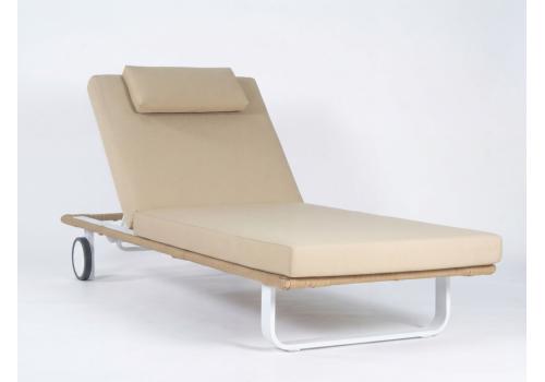 Шезлонг КОСТА С на колесах, каркас белый, матрас бежевый (с подушкой), фото 5 