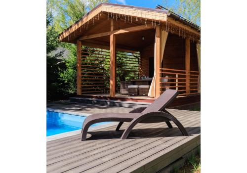  Пластиковый шезлонг MARK коричневый, фото 1 